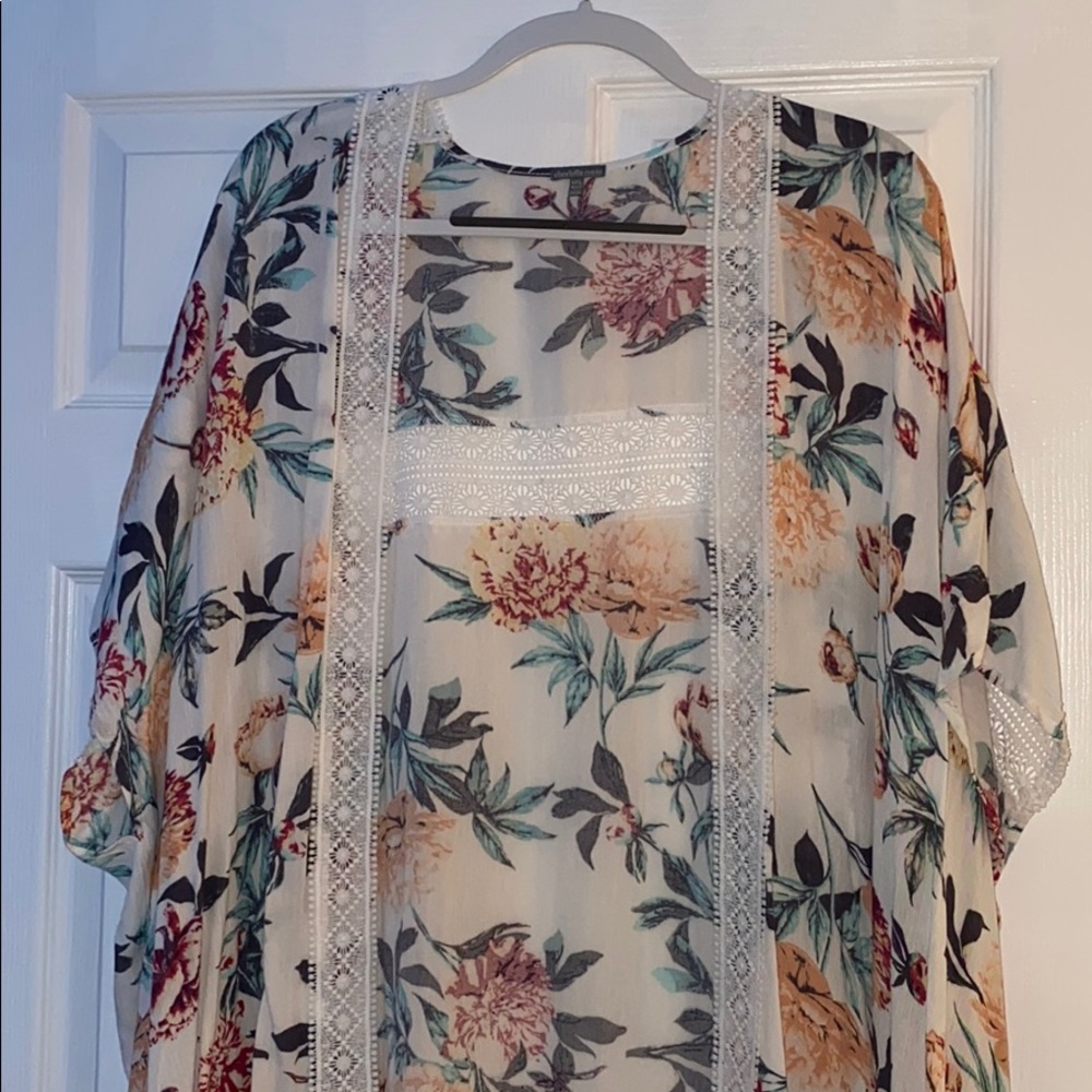 White floral lace kimono